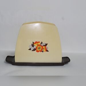 Vintage plastic napkin holder Daisy design 1970's